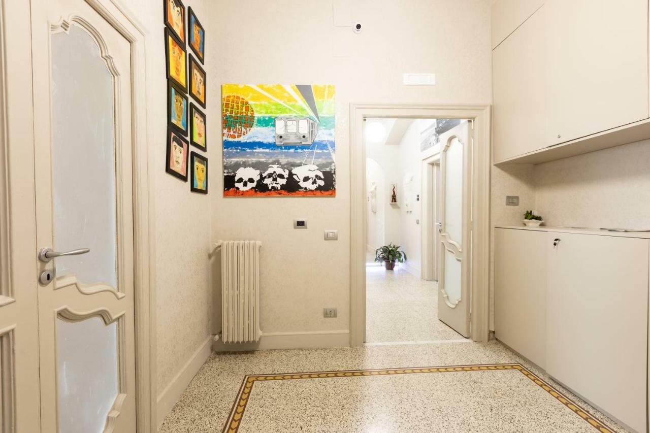 Art & B.E.D.S. Hotel Napoli Bagian luar foto