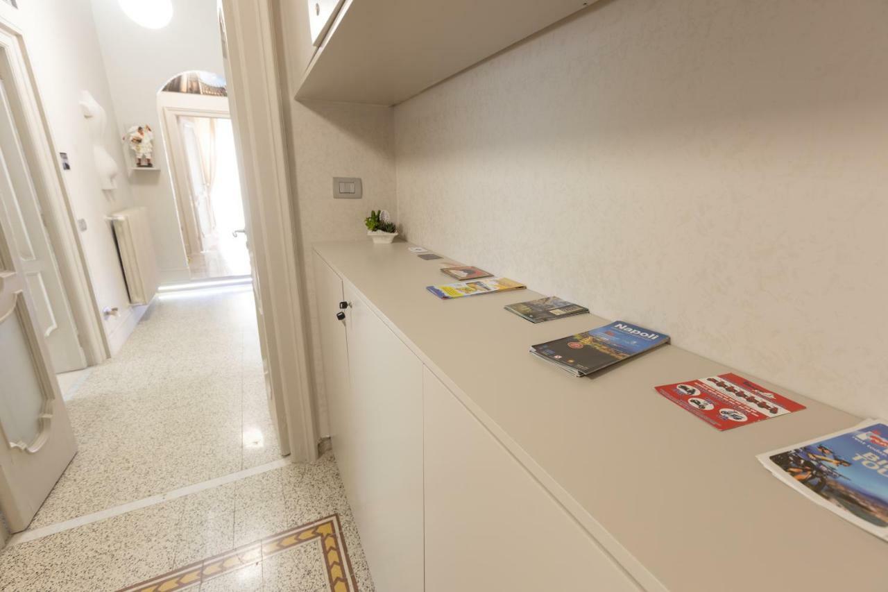 Art & B.E.D.S. Hotel Napoli Bagian luar foto