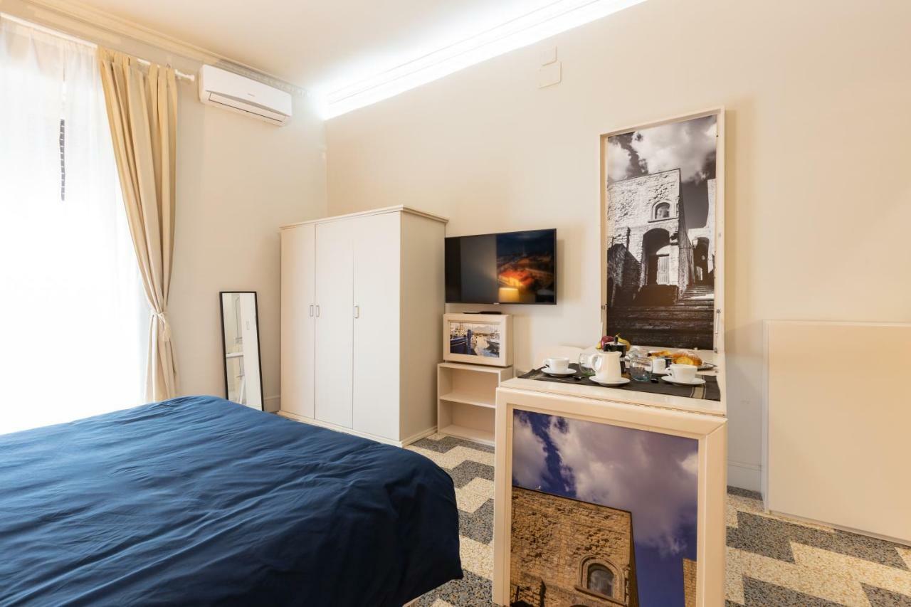 Art & B.E.D.S. Hotel Napoli Bagian luar foto