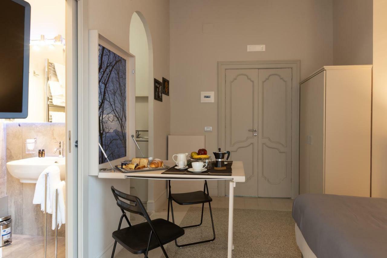 Art & B.E.D.S. Hotel Napoli Bagian luar foto