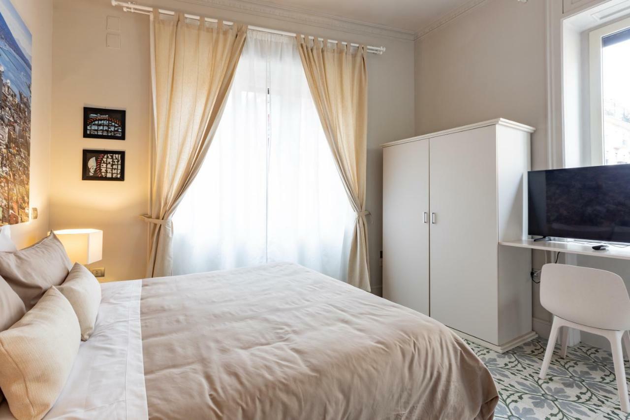 Art & B.E.D.S. Hotel Napoli Bagian luar foto